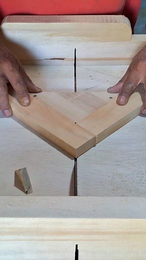 #woodworking #tukangkayu #woodworkinghack #woodworkingproject #tablesaw #furnitureidea #woodworkingtips #tips | MARIA Carpenter