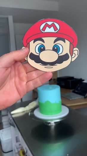 Super Mario Cake: A Simple and Striking Creation