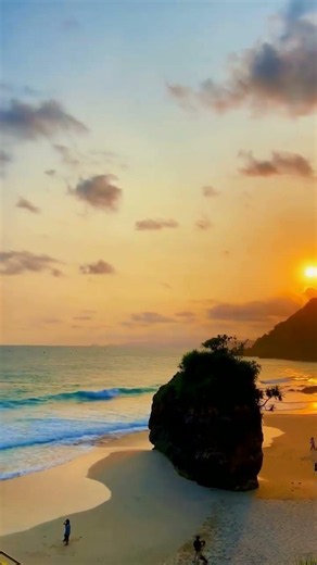 Magical Sunset at Lumbung Beach 🌅 | East Java’s Hidden Paradise #Shorts