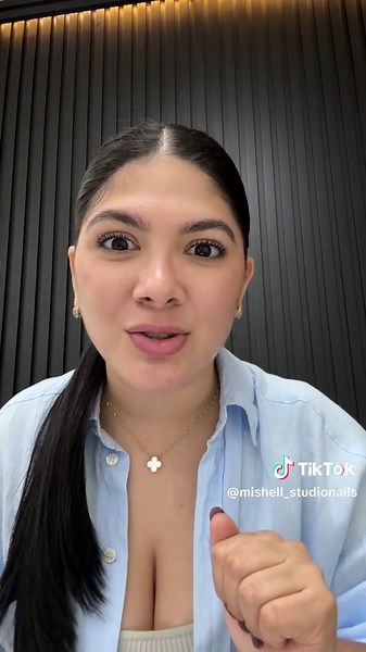 Transformación de Uñas con Mishell Barzola y Esposo