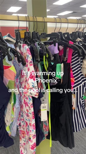 Turn Style has BRAND NEW swimsuits & sandals in to get you ready for this weather next week! It’s reaching 97°, get your swimsuits, sandals, floaties, and spf READY! ☀️👙🧴 Turn Style Scottsdale Monday - Saturday 10am-7pm Sunday 12pm-6pm 11201 N Scottsdale Rd Scottsdale, AZ 85254 #arizona #heat #poolday #swimsuit #consignment
