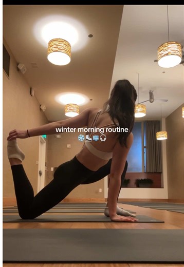 Morning in the life ☃️💫😝 #investmentbanking #christmascountdown2025 #morningroutine #vlogmas