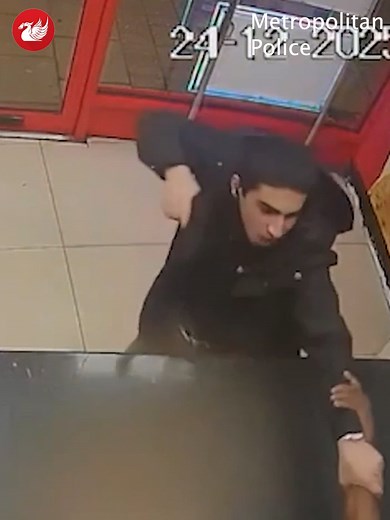 Horrifying moment teen threatened to kill chicken shop worker over garlic sauce order in London #liverpoolecho #uknews #uk #crime