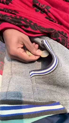 Mumma 10 rupye dena🤣🤣#shorts #funny #comedy #ytshorts #shortsfeed #trendingshorts #viralvideo