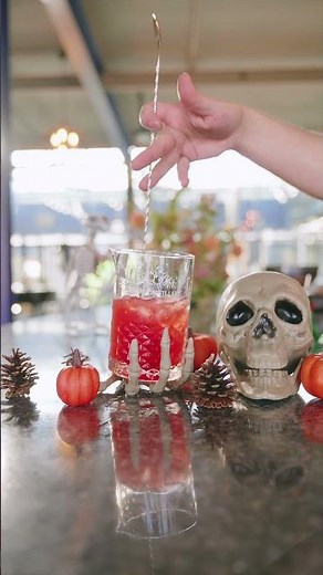 How to Make a Killer Halloween Cocktail with Reid’s Gin 🍊🩻