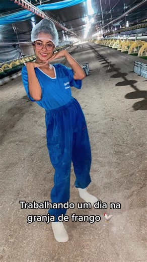 Inside a Chicken Farm: Feeding Practices Explained