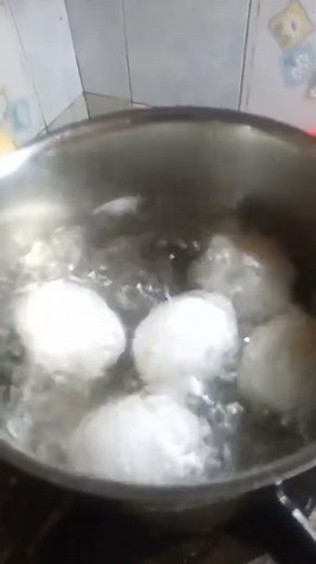 How to cook Boiled Egg / Paano magluto ng nilagang itlog