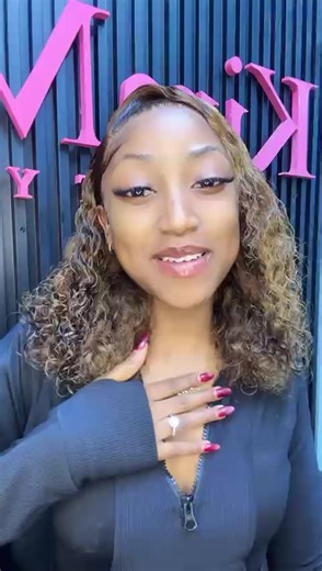 Discover the Beauty Bar Behind the Looks