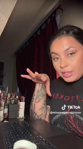 #stitch with @missmeganrobinson MAC makeup for beginners (or anyone really) is live right now 🙂‍↕️ OG video: @missmeganrobinson #greenscreen