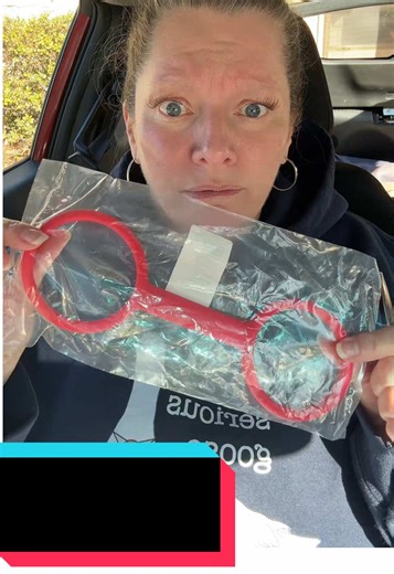 Slip-on rubber handcuffs that are comfy, durable, and perfect for pranks, games, or playful challenges—easy on, easy off, all fun 😄 #PrankGifts #GameNightFun #PartyProps #NoveltyFinds #FunAccessories