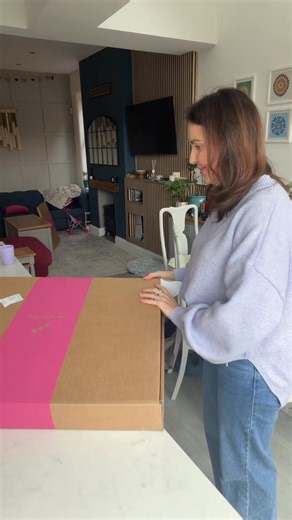 Create a meaningful space in your home✨ Easy to stick, remove, and re-stick. 💕 | Mixtiles