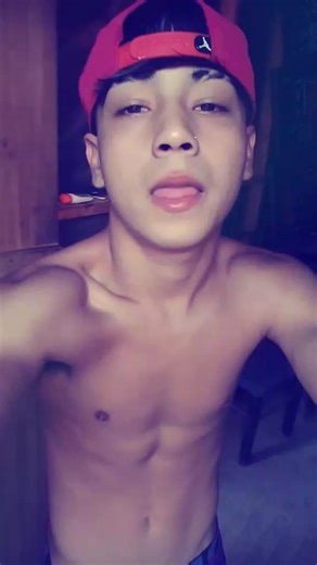 Videos de Negro❤️‍🔥 (@yoee_cams_) con “sonido original - TuRolaPiola”