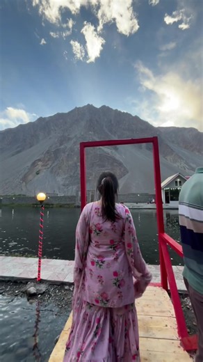 Discover the Latest Sapphire Trending Song