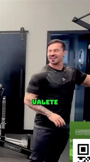 Will they send a HUG to the SAUNA de VALETE? #comedy #jokes #pranks #meme