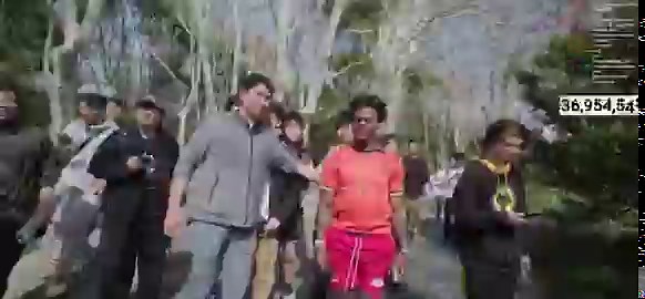 Ishowspeed just jumped over CSK Opener Ruturaj Gaikwad