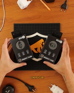 24K views · 21 reactions |  Chegou o novo Energy Cube da Gshield! O adaptador bivolt compacto, moderno e com 5 entradas laterais que evita bagunça e protege seus eletrônicos contra surtos e curtos. Ideal para casa, escritório ou viagens!  Segurança, praticidade e design inteligente, tudo em um só produto.  Use o cupom *SURPRESA* e aproveite o lançamento! | Gshield | Facebook