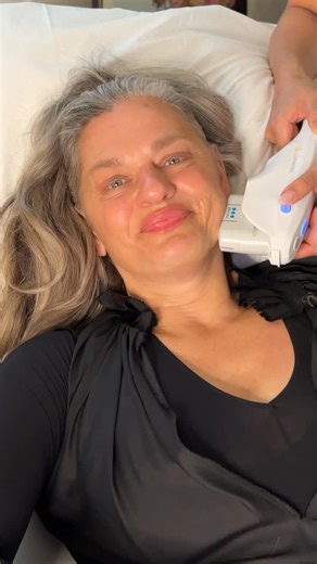 pati dubroff on Instagram: "#Sponsored @Ultherapy As a makeup artist, I think a lot about skin—how to care for it and enhance its natural beauty. When I began noticing changes in my own, I wanted something that aligned with how I approach skin every day. That’s what led me to Ultherapy PRIME and to Lauren Goodman at @julianaclinics. She treated my skin using non-invasive micro-focused ultrasound technology with real-time imaging to stimulate collagen below the surface—building beauty from within