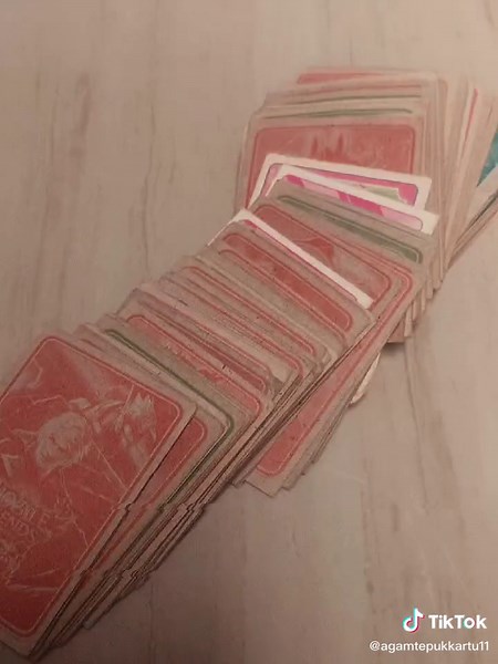 Permainan Roblox: Tepuk Kartu Seru!