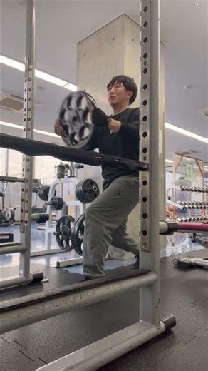 【新潟バスケ】インスタで見つけた「体幹が鍛えられそうな15キロのプレートを使ったトレーニング」をやってみたらけっこうキツかった！