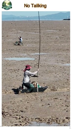 Time to show the real skill, it's a dryland fishing #drylandfishing #fishing