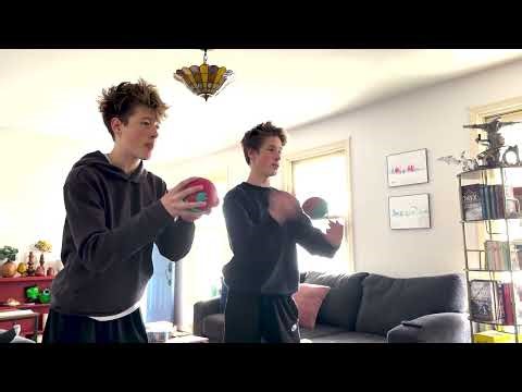 Connect two Ball 2s to the same device!