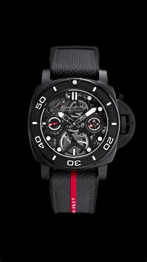 Submersible Tourbillon GMT Luna Rossa Experience