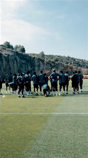 First training session on the pitch with Filipe Luis