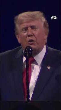 कम्यूनिज्म कैंसर की तरह हैः ट्रंप [Trump Mixes Patriotism and Politics at 250th Anniversary]