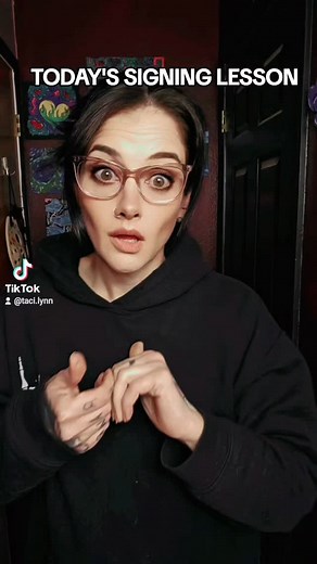 1.7M views · 62K reactions | #mondaymotivation #todayslesson #howtosign #howto #teaching #see #pse not #asl #signedenglish | Taci Lynn | Facebook