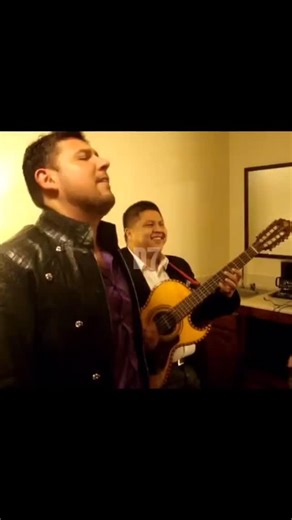 bien music on Instagram: "Roberto tapia - me duele #bienmusic1"