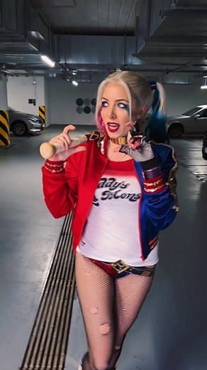 Harley Quinn nice to meet ya #harleyquinn #spookyseason #cosplay #costume #halloween #harleyquinnmamtalent | Dominika Turek-Dmitriev