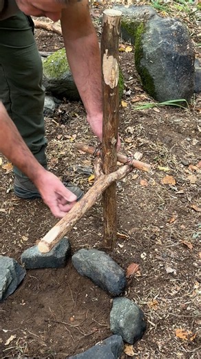 Genius Idea Using Sticks and Rope That Actually Works. #camping #outdoors