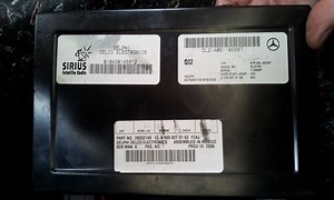 '05 W211 Satellite Receiver Question