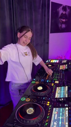 DJ Gabi - New Tech House Mix with ‪@Shakira‬ & ‪@Pitbull‬ 🔊🔥💃