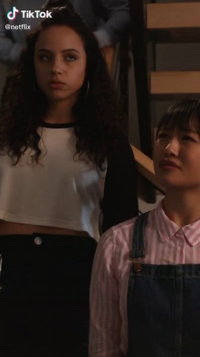 The Importance of Healthy Relationships: Exploring Trinkets on Netflix