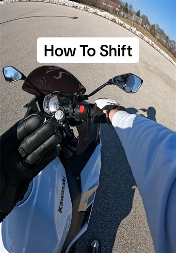 How to Properly Shift a Motorcycle: Tips & Techniques