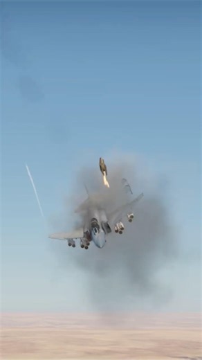 AV-8B Harrier Pilot Ejects Seconds Before Crash