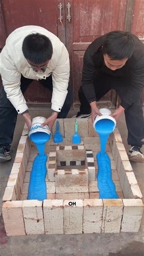 I'm building a mini fishtank for my daughter's fish | how to make fishtank 🐠😍 #shorts #factsfetch