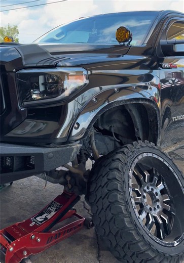 Tundra #paratiiiiiiiiiiiiiiiiiiiiiiiiiiiiiii #viral #toyota #tundra #33x1250r22