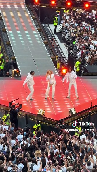 ¿Por qué no me amas en el Cowboy Carter Tour?