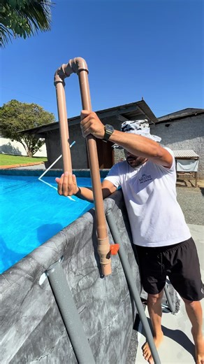 Dispositivo Simples para Facilitar o Efeito Sifão na Piscina
