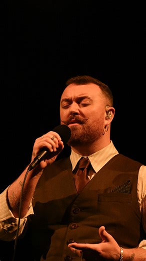2.3M views · 70K reactions | SAM SMITH performs the 1971 Bill Withers classic, "Ain't No Sunshine." #Colbert #SamSmith #BillWithers | The Late Show with Stephen Colbert | Facebook