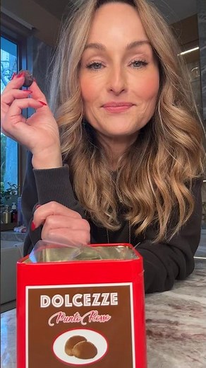 You’ll Fall in Love with These Chocolate Amaretti Cookies!