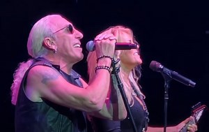 Watch: DEE SNIDER Performs TWISTED SISTER, AC/DC Classics With LITA FORD In St. Charles, Missouri