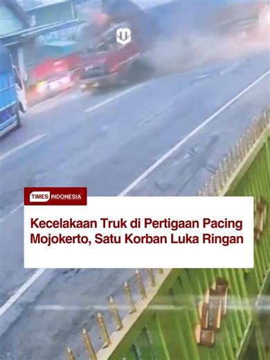 Kecelakaan beruntun melibatkan empat kendaraan terjadi di Jalan Raya Desa Pacing, Bangsal, Mojokerto, Kamis (19/2) pagi sekitar pukul 05.30 WIB. Insiden bermula saat truk gandeng bermuatan 50 ton pakan ternak oleng diduga karena sopir mengantuk, sehingga menabrak beberapa kendaraan sebelum terguling menimpa sepeda motor Yamaha Nmax. Kanit Gakum Satlantas Polres Mojokerto, Ipda Beni Hermawan, menjelaskan dua korban luka berasal dari sopir dan kernet truk gandeng, mengalami cedera di wajah dan kep
