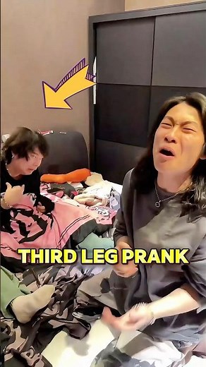 Fake third leg prank
