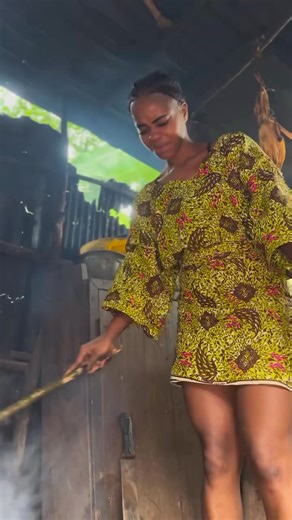 Our ancestors were creative, this is how some African traditional washing soaps were made through the centuries, known as Ncha Mmamų in Igbo they were produced naturally with no chemicals in different varieties for Bathing, washing clothes, clean babies and also for dishes. #Africa #blackhistory #soap | Typical African