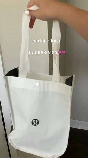 Sleepover Packing List: What to Pack for a Fun Night 🌙💗