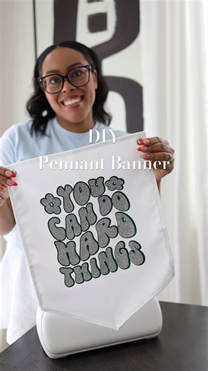 DIY Wall Decor: Pennant Banner Tutorial #cricutdiy #diyhomedecor