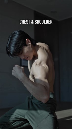 David Park on Instagram: "Chest & Shoulder PUMP! 🔥 3 Push-up Exercises 1️⃣M.Tyson Push-ups x 20 reps 2️⃣Arm Walking Push-up x 10 reps 3️⃣Pike Push-up x 10 reps Do 4-5 cycles Rest 30s /exercise Rest 60s /cycle Track progress & challenge: @thechampsapp Start From Home: @davidpark_._ #hometraining #startfromhome #9days #getshredded #fitnesslife #homeworkout #healthylifestyle #shredz #hiitworkout #challenge #thechamps"